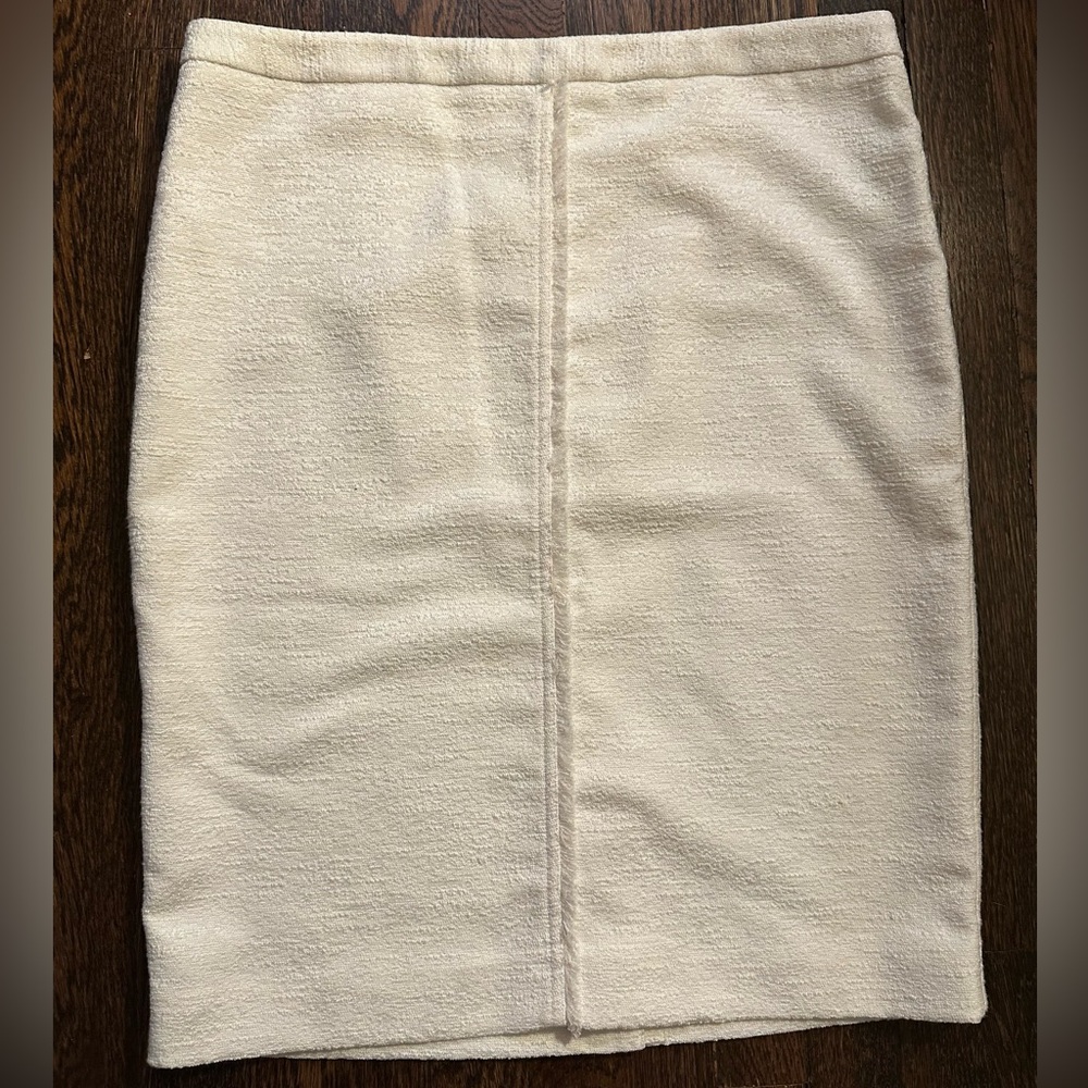 NWT Ann Taylor size 14 Elegant Cream Pencil Skirt